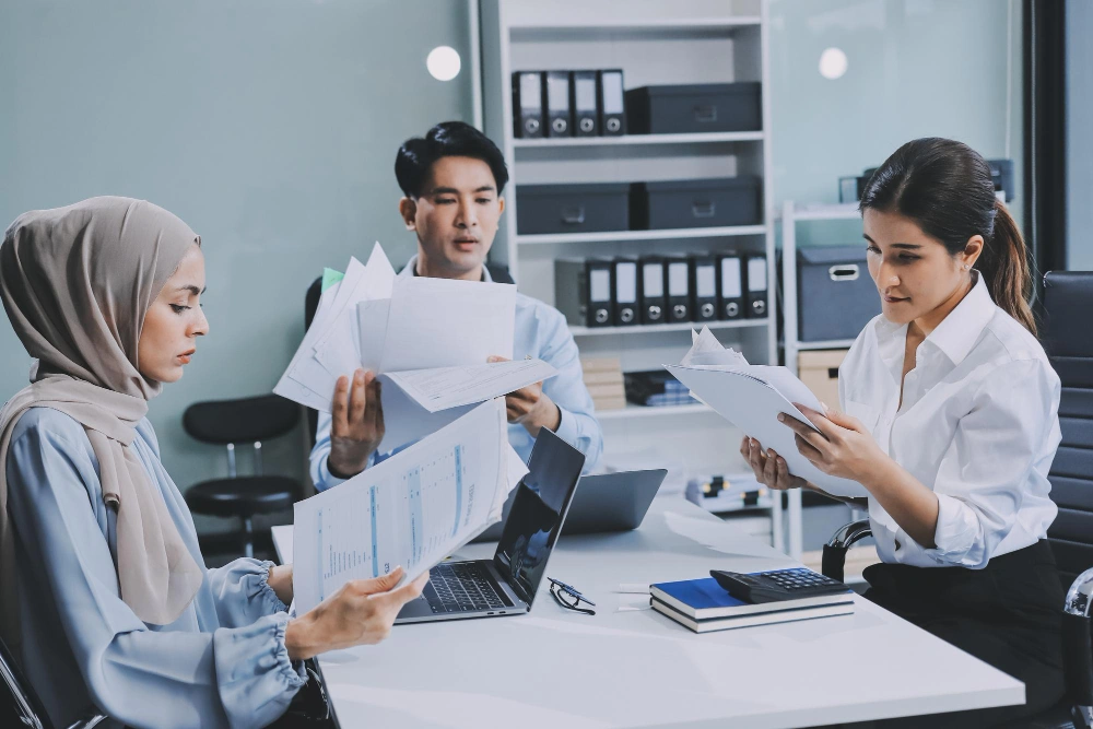 Menganalisa hasil kerja.webp