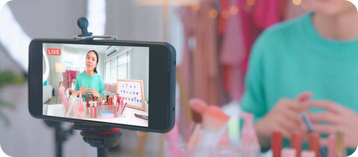 Image Header - Tren Bisnis 2025.jpg